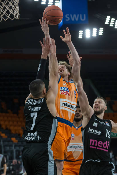 为战术提供 为战术提供